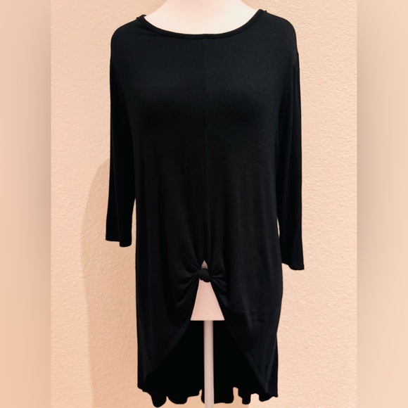 Kim & Cami Half Sleeve High-Low Hem Knotted Front Tunic – Black, Size Small - Picture 2 of 15
